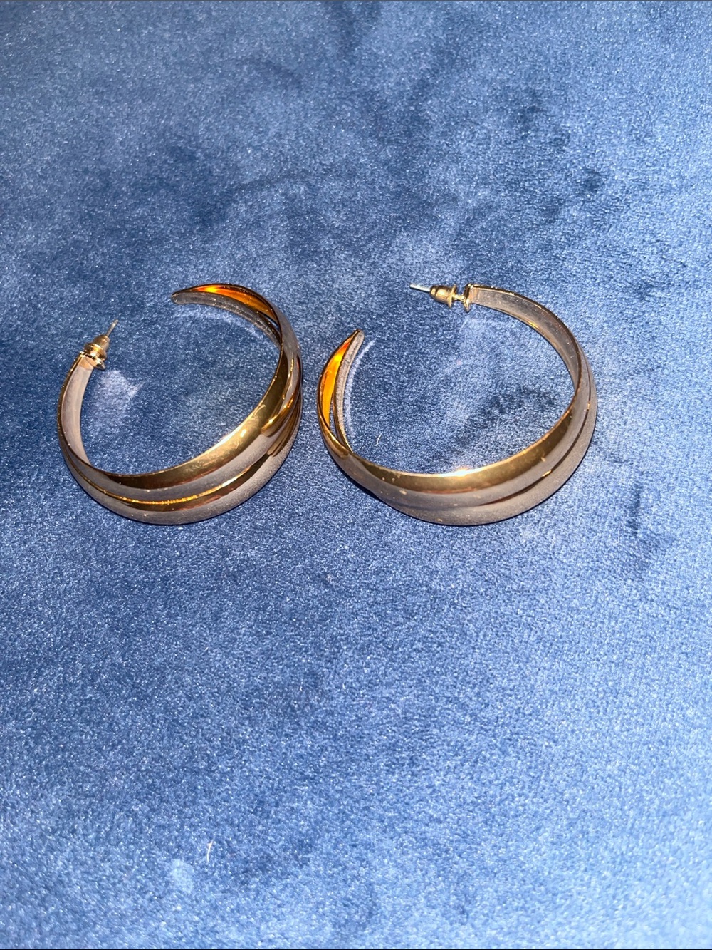 Gold Double-Ridge Hoop Earrings - Women Jewelry